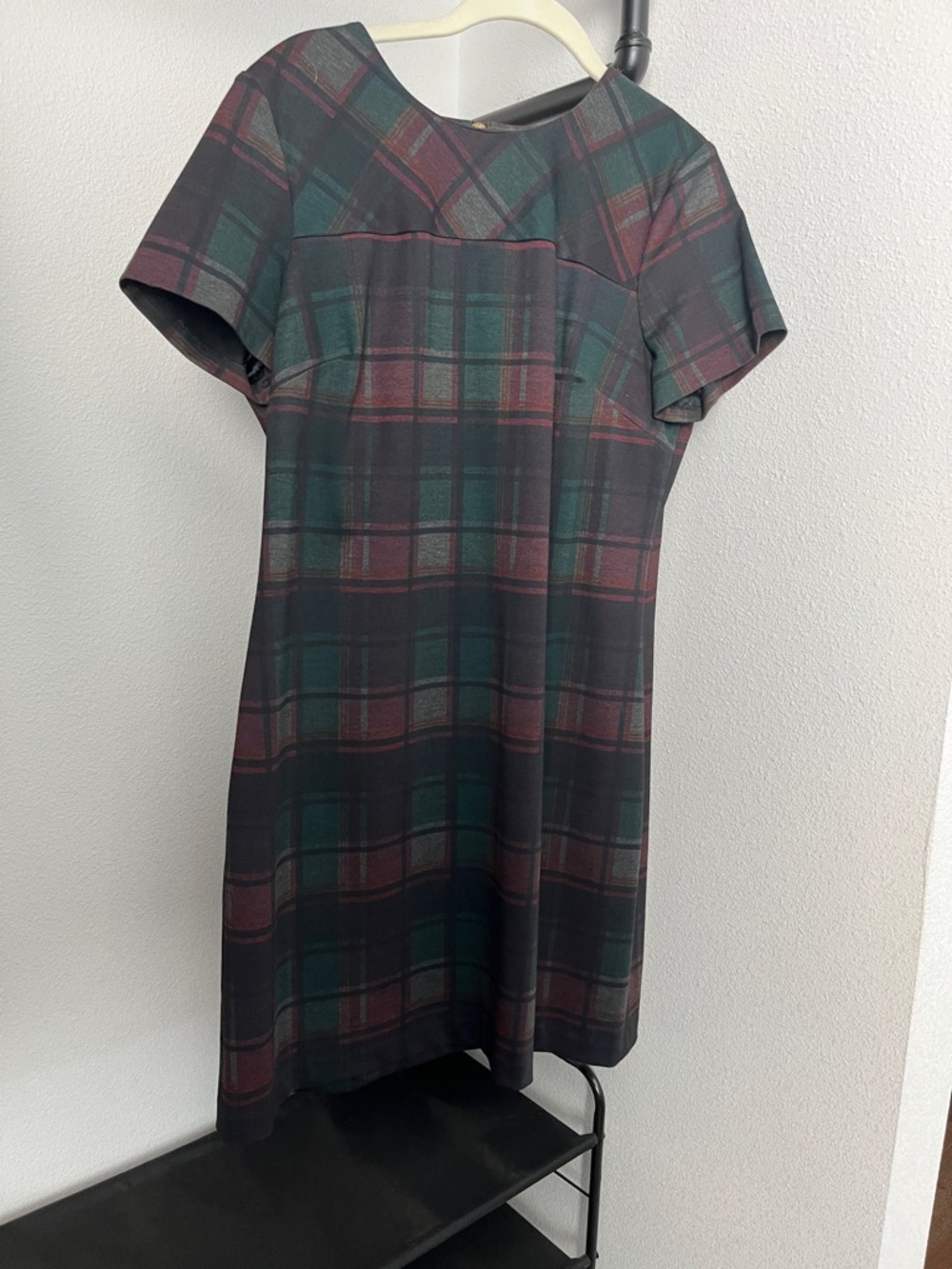 Calvin Klein Green and Burgundy Plaid Short Sleeve Shift Dress